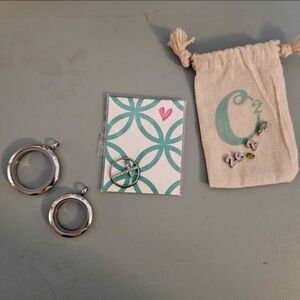 ✨ Origami Owl Silver Living Locket Bundle – Never Worn ✨